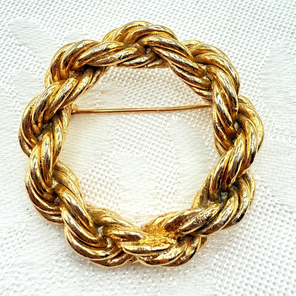 Vintage Signed AAI Circle Twist Rope Chain Pin Brooch